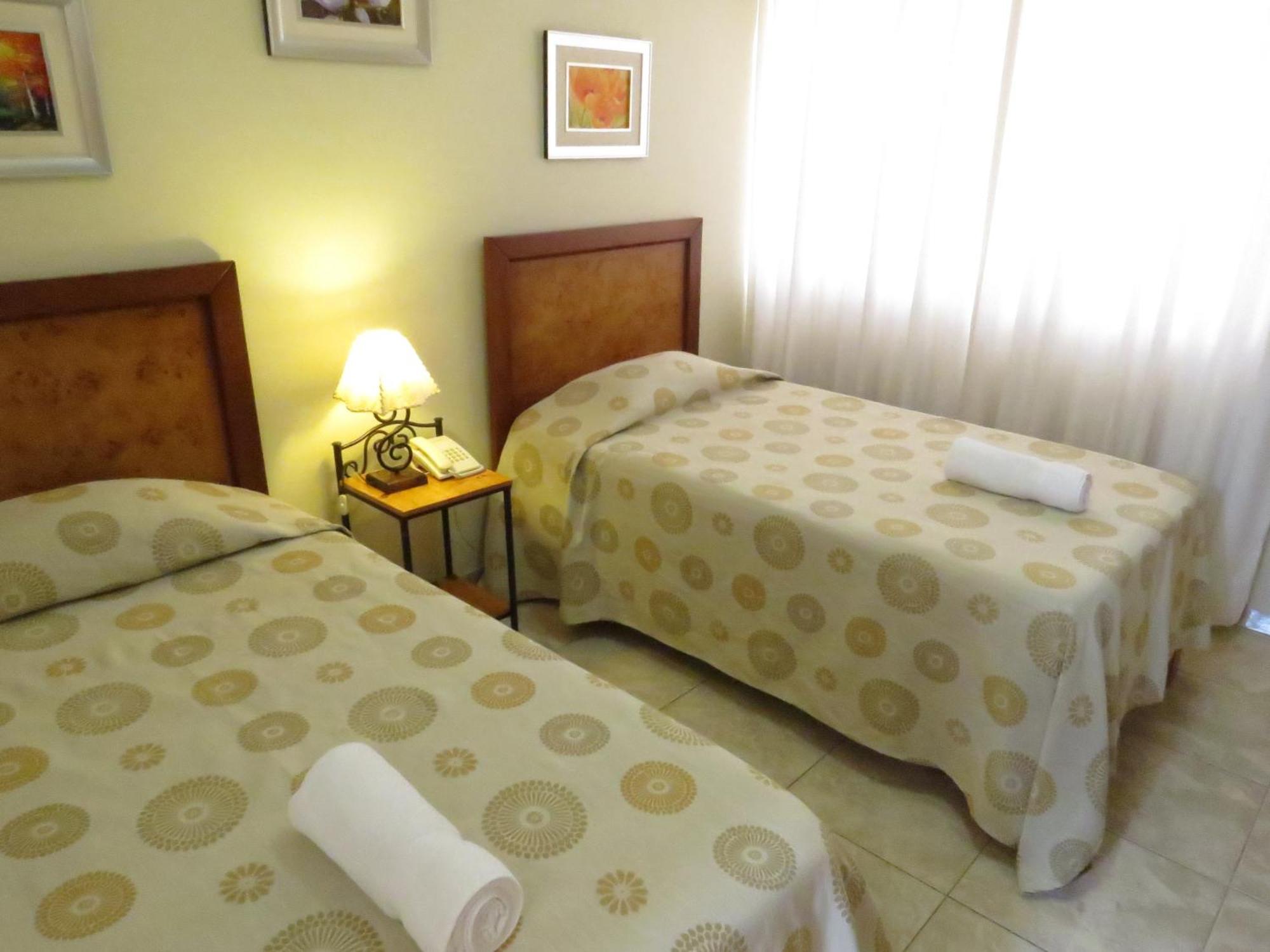 Hotel Las Flores Ica Dış mekan fotoğraf