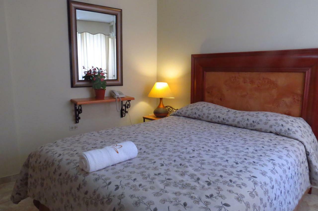 Hotel Las Flores Ica Dış mekan fotoğraf